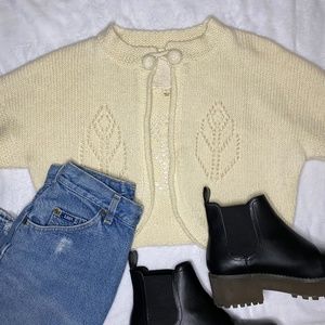 Chelsea & Violet Cream Knitted Shrug with front